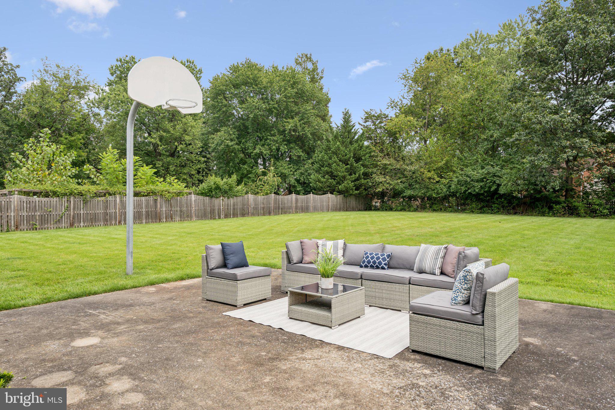 FALLS ORCHARD - Residential