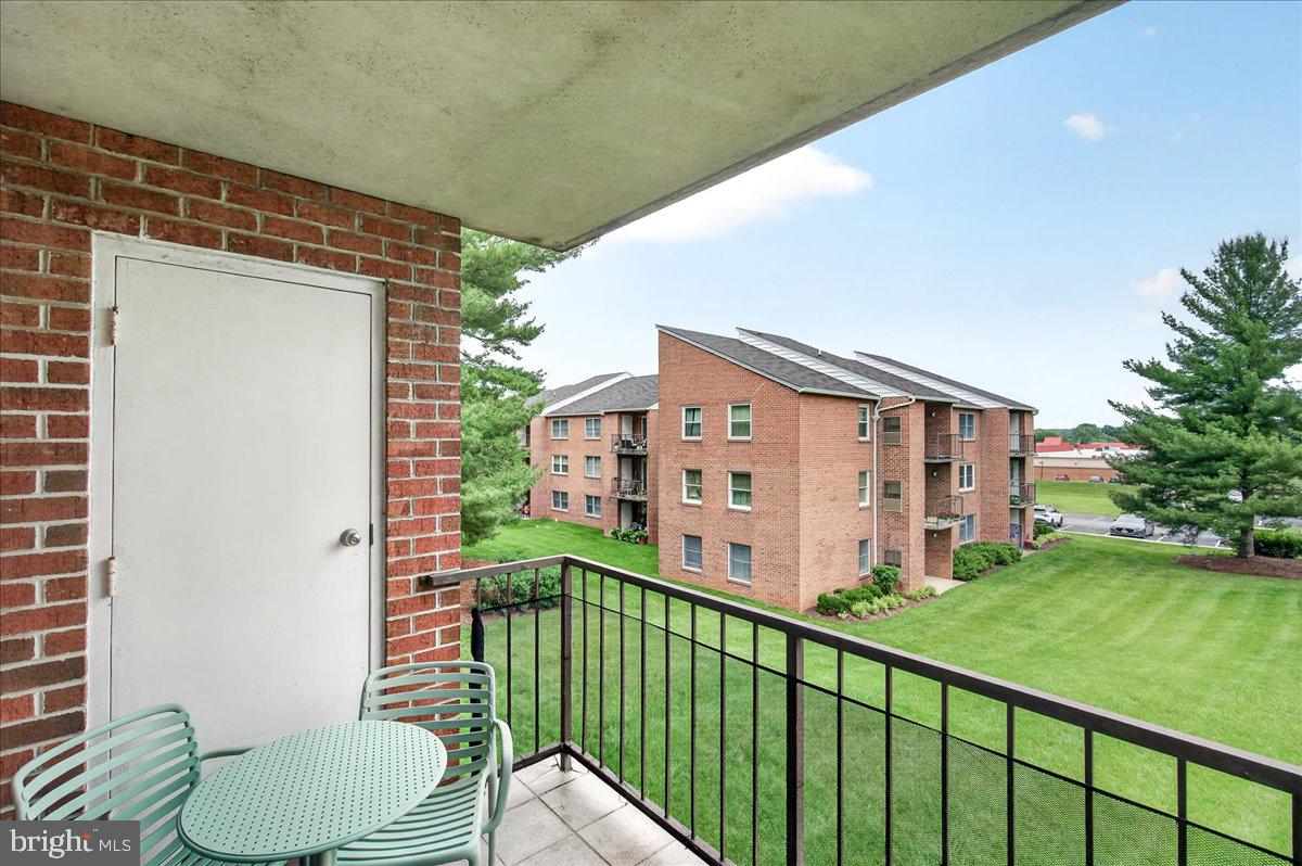 GLADE TOWN - Residential