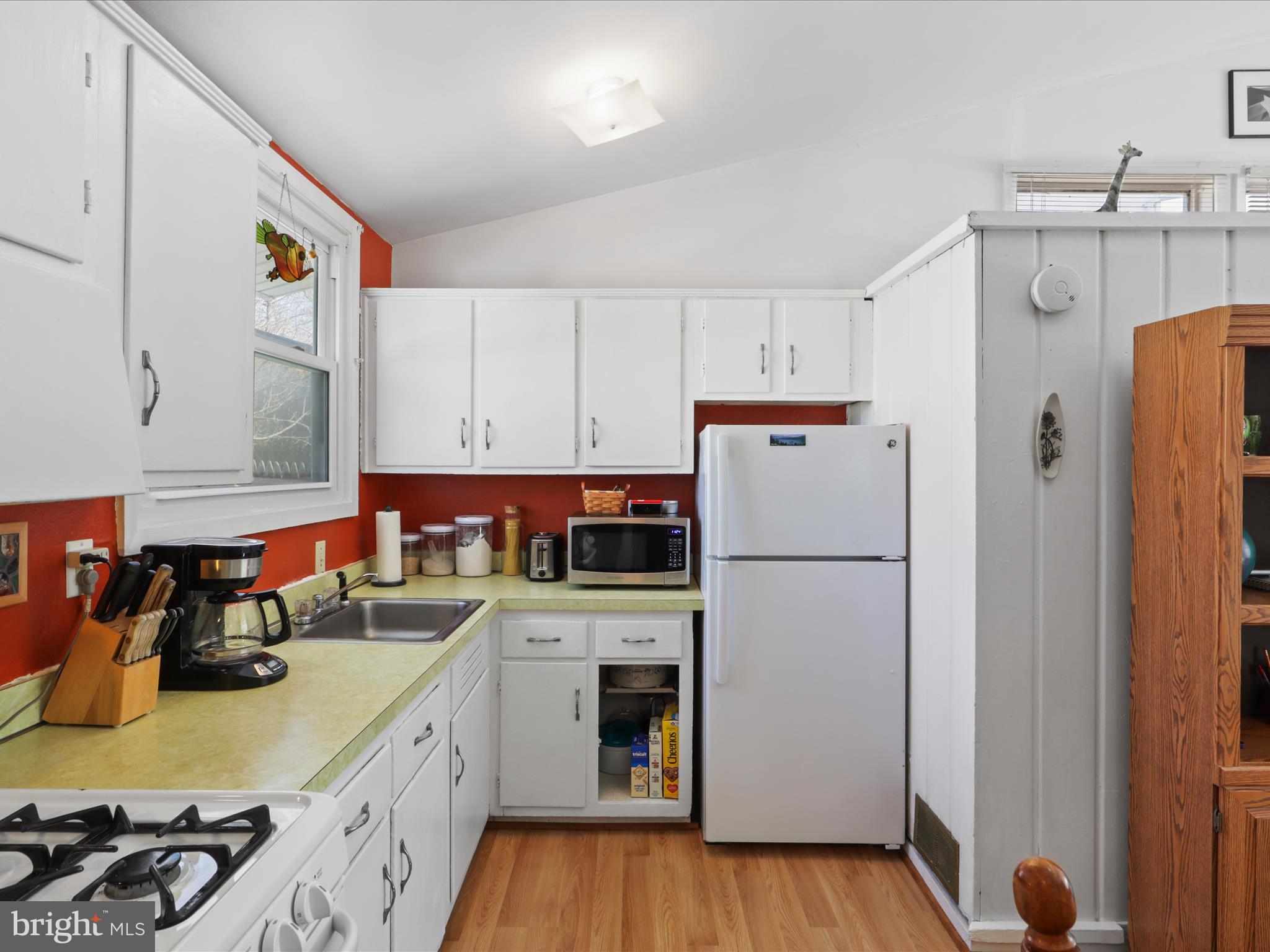 ROCK CREEK PALISADES - Residential