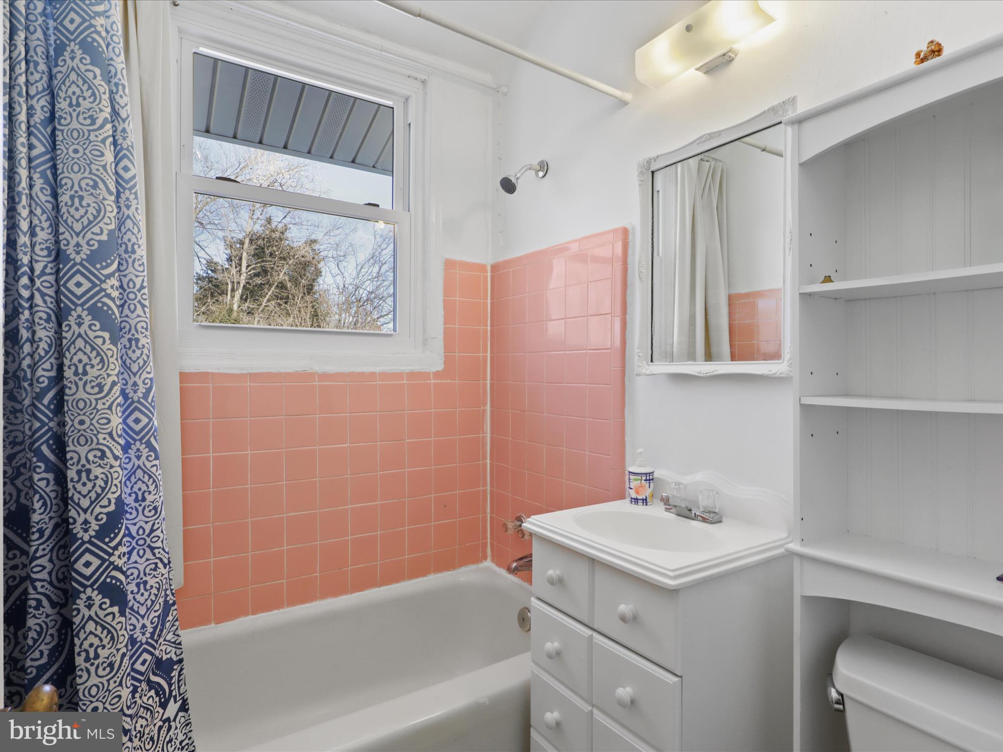 ROCK CREEK PALISADES - Residential