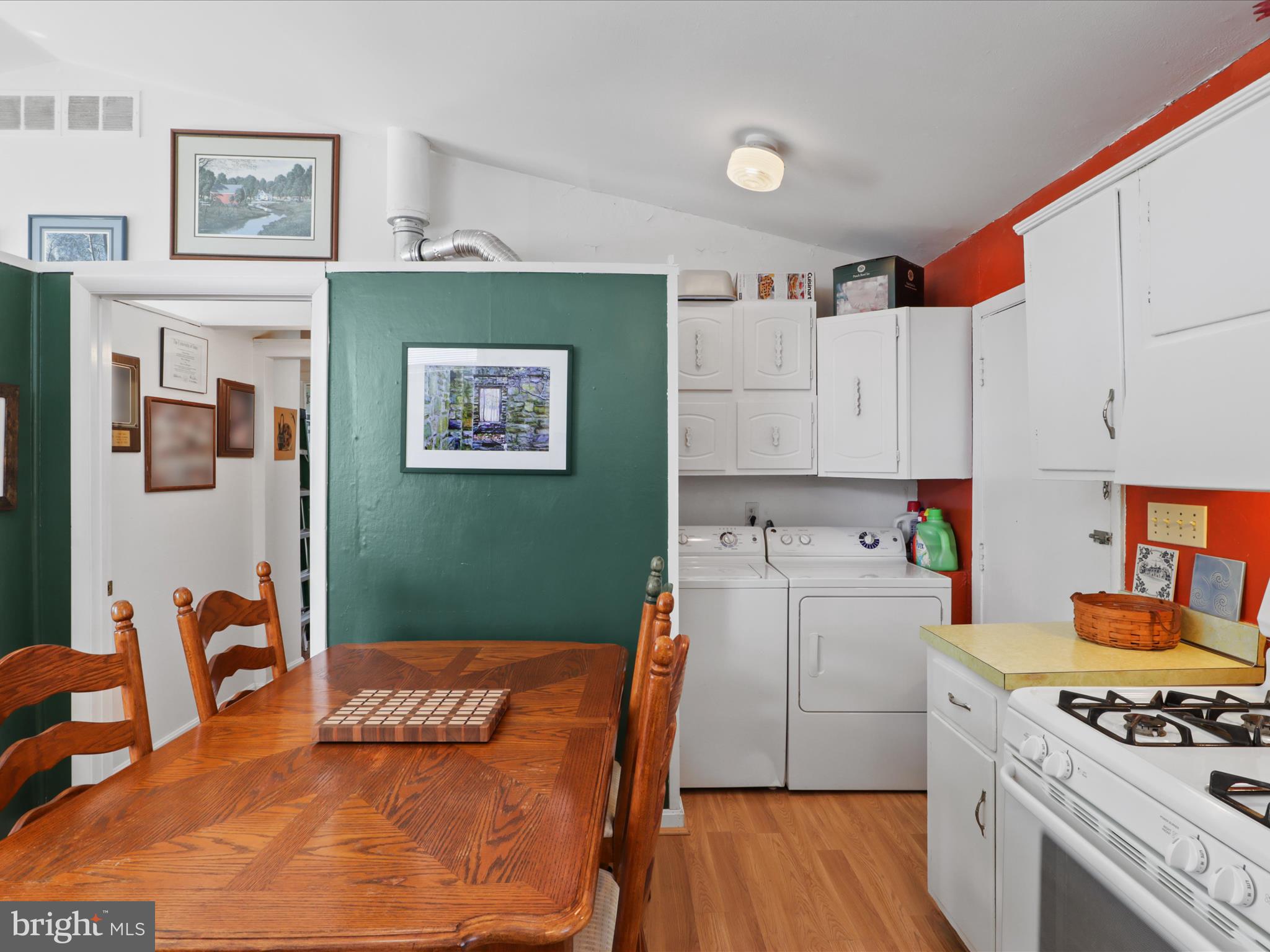 ROCK CREEK PALISADES - Residential