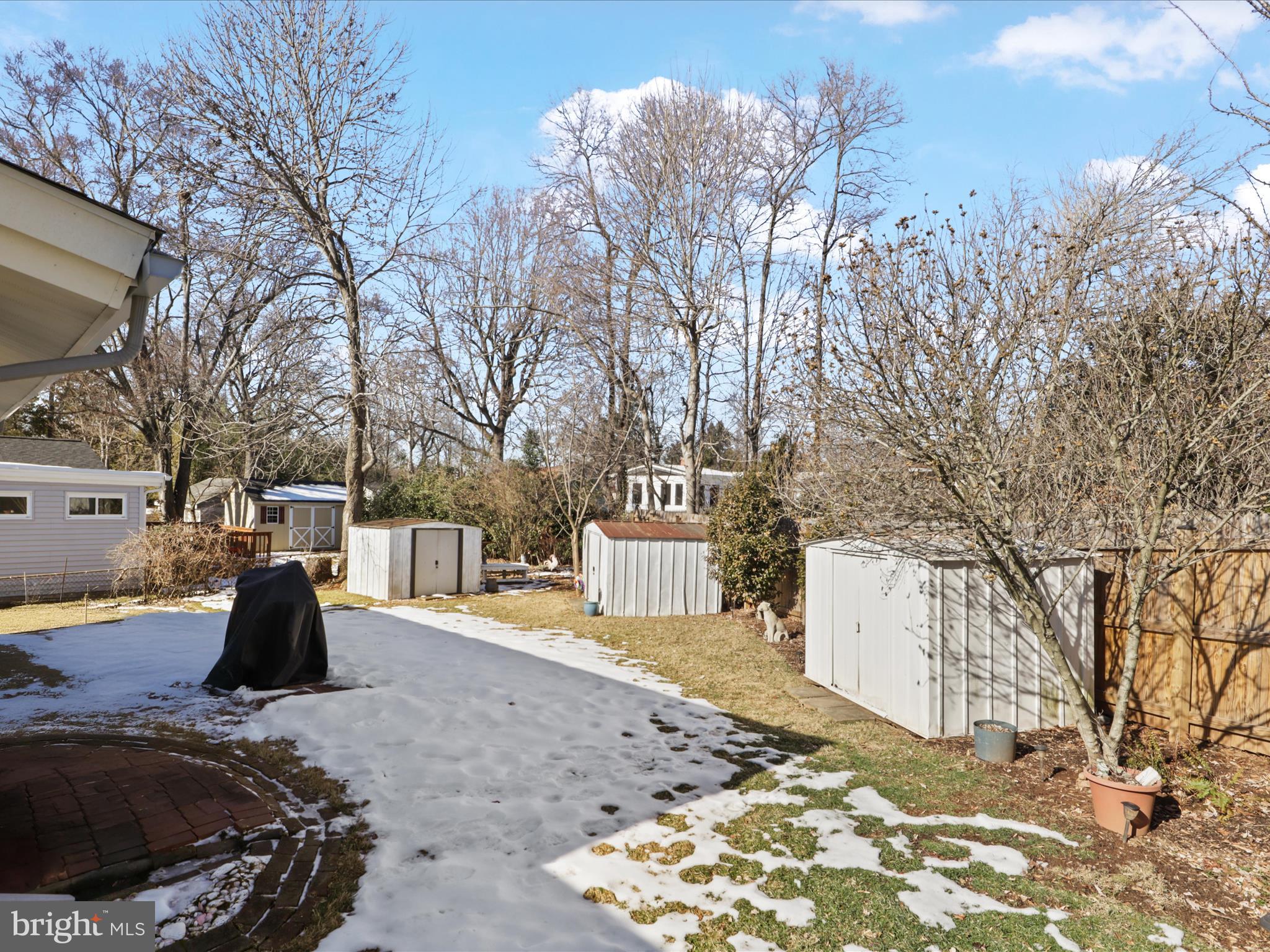 ROCK CREEK PALISADES - Residential