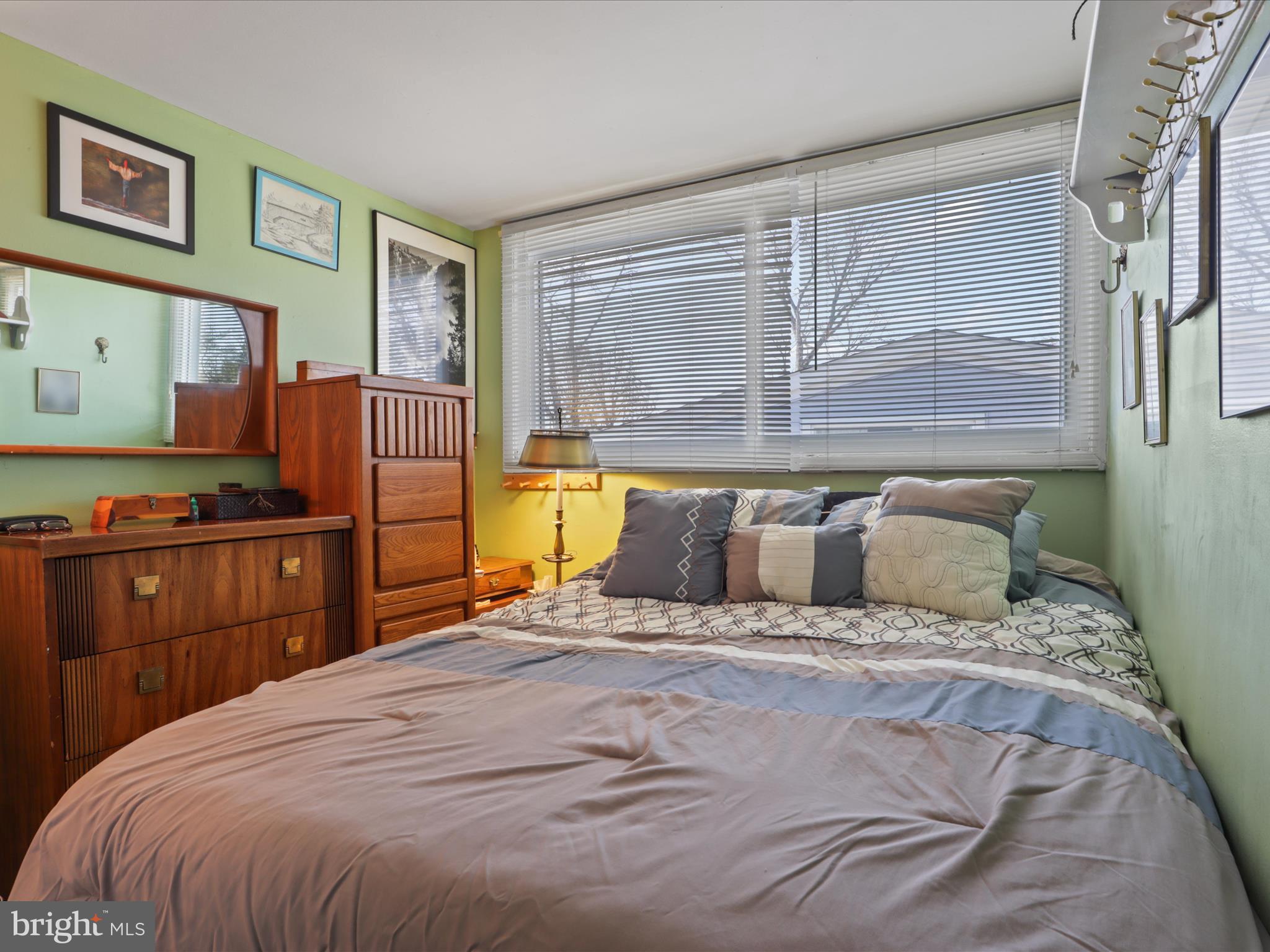 ROCK CREEK PALISADES - Residential