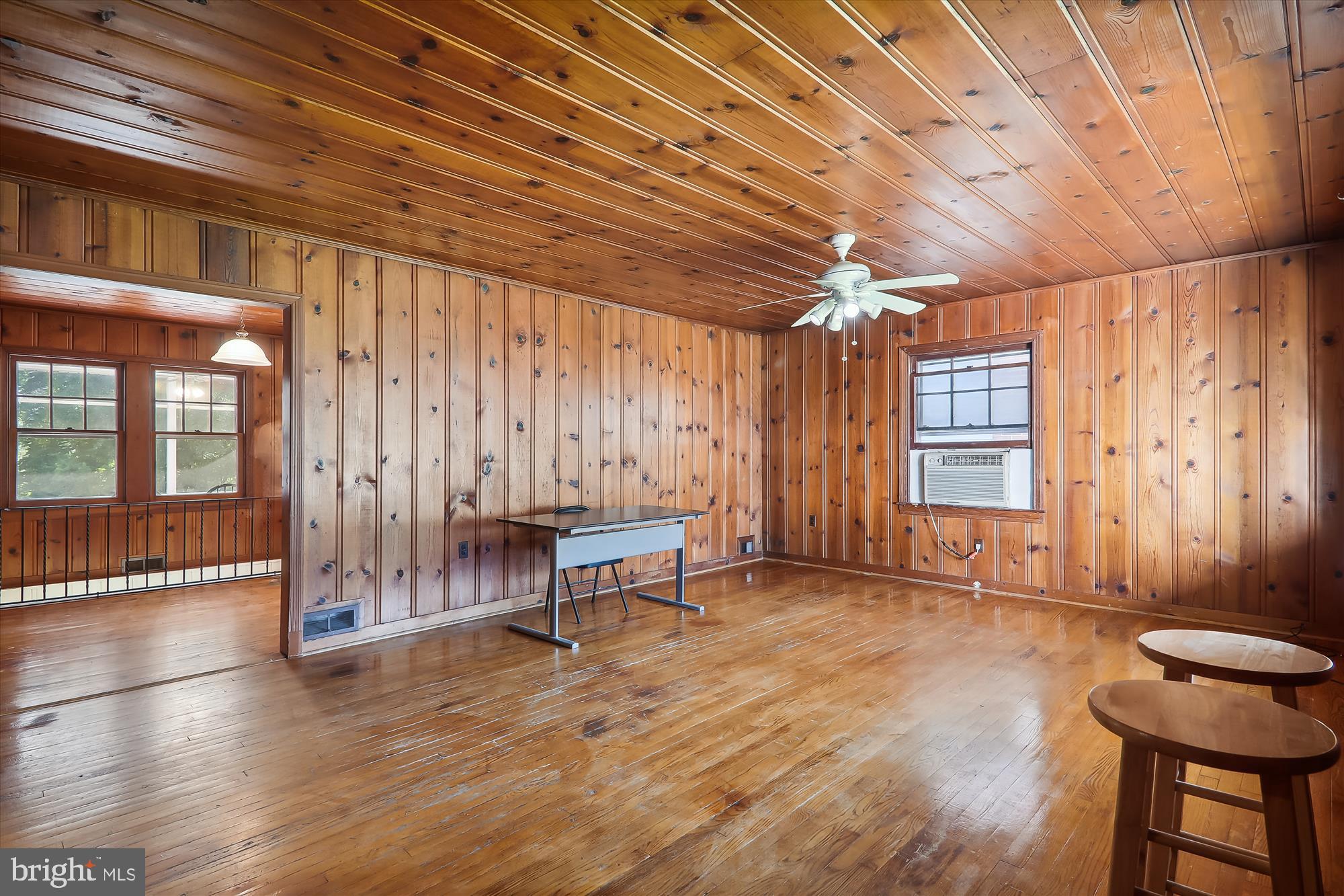 HOMEWOOD - Residential