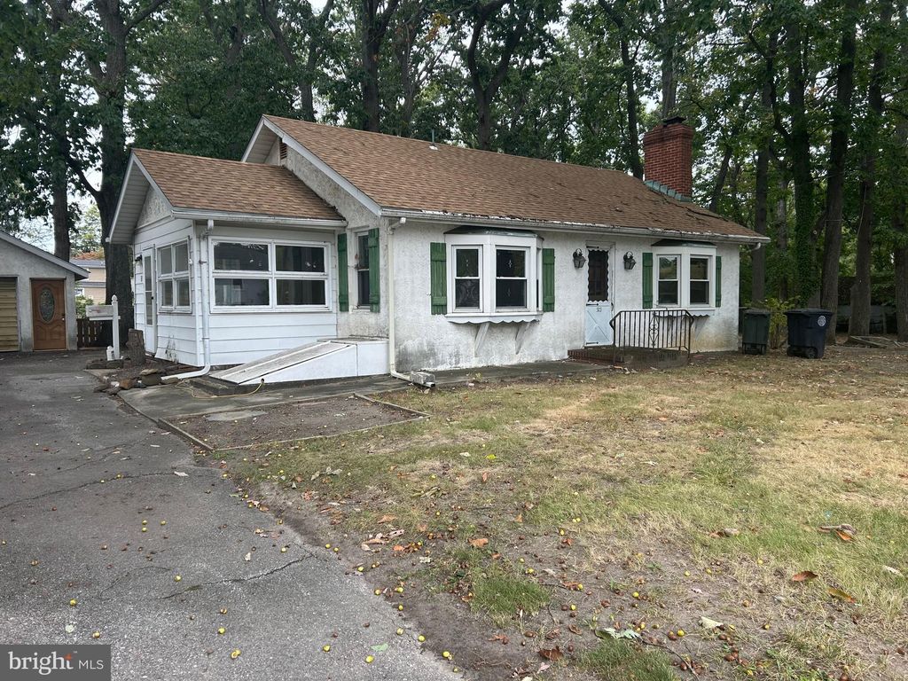 Photo of 503 Sicklerville Road, WILLIAMSTOWN, NJ 08094 (MLS # NJGL2064542)