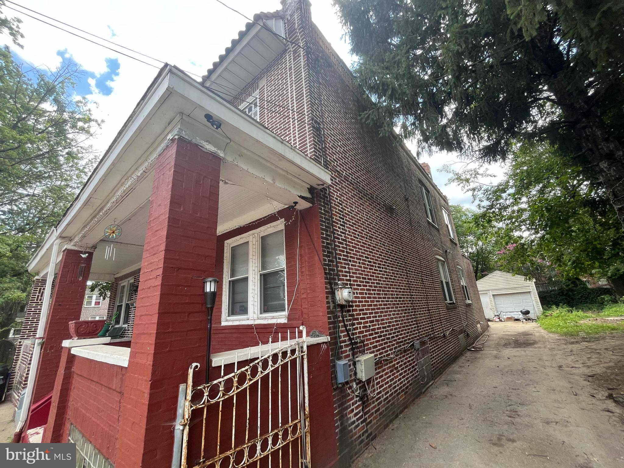 1352 CARL MILLER BOULEVARD