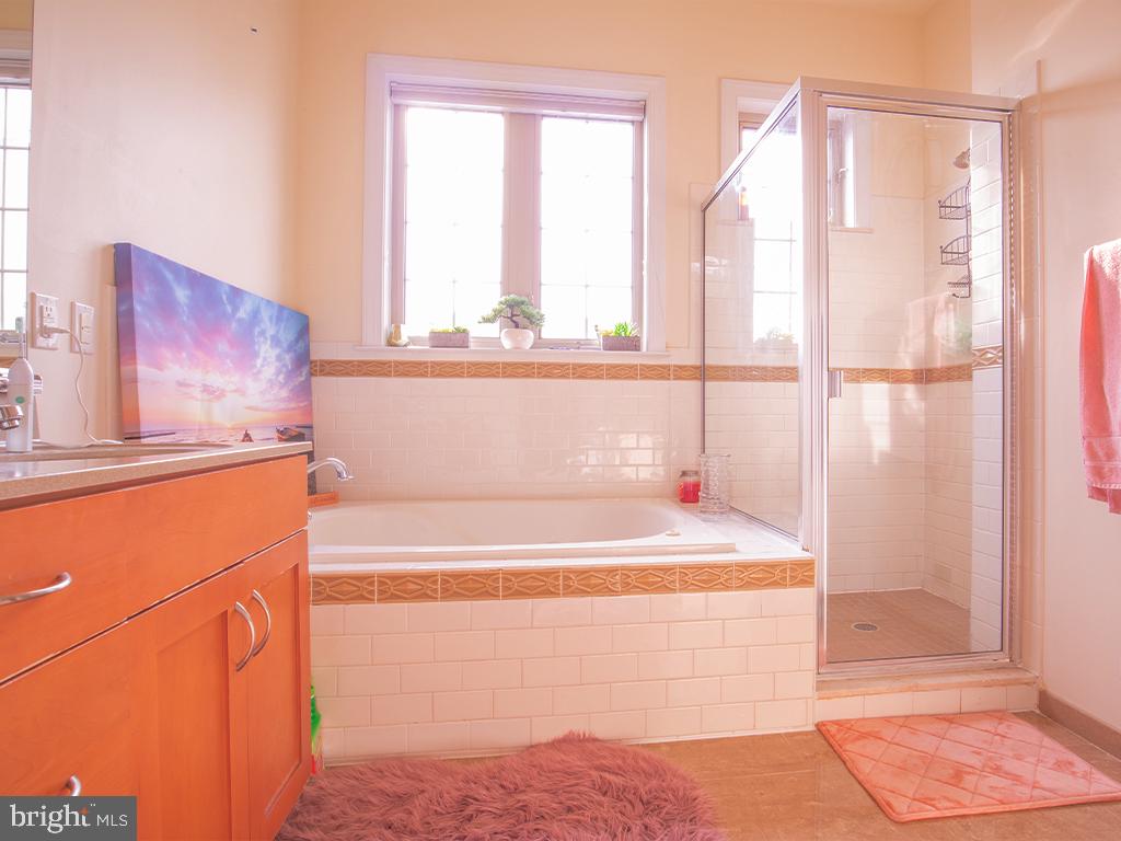 GRADUATE HOSPITAL - Residential Lease