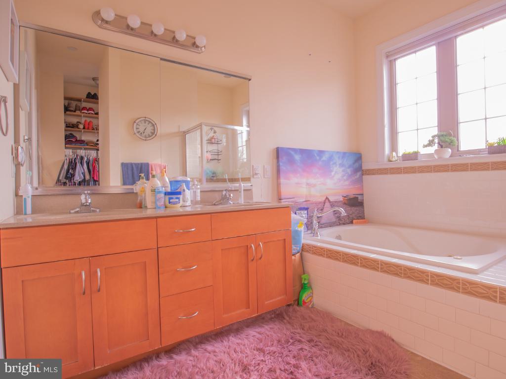 GRADUATE HOSPITAL - Residential Lease