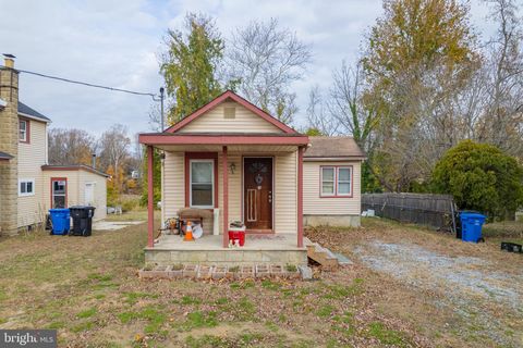 Photo of 75 Hickory Avenue, MANTUA, NJ 08051 (MLS # NJGL2068318)