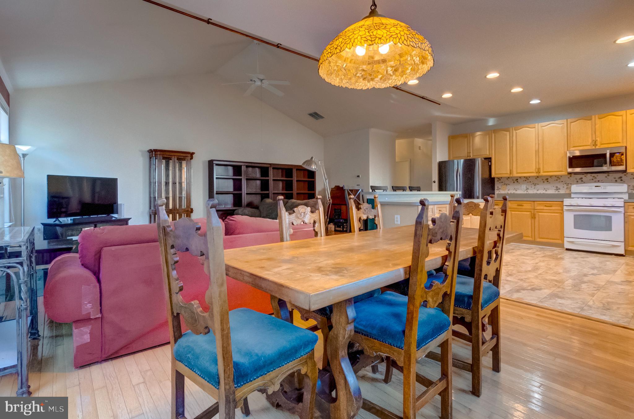 WHITE CHURCH MEADOWS - Residential