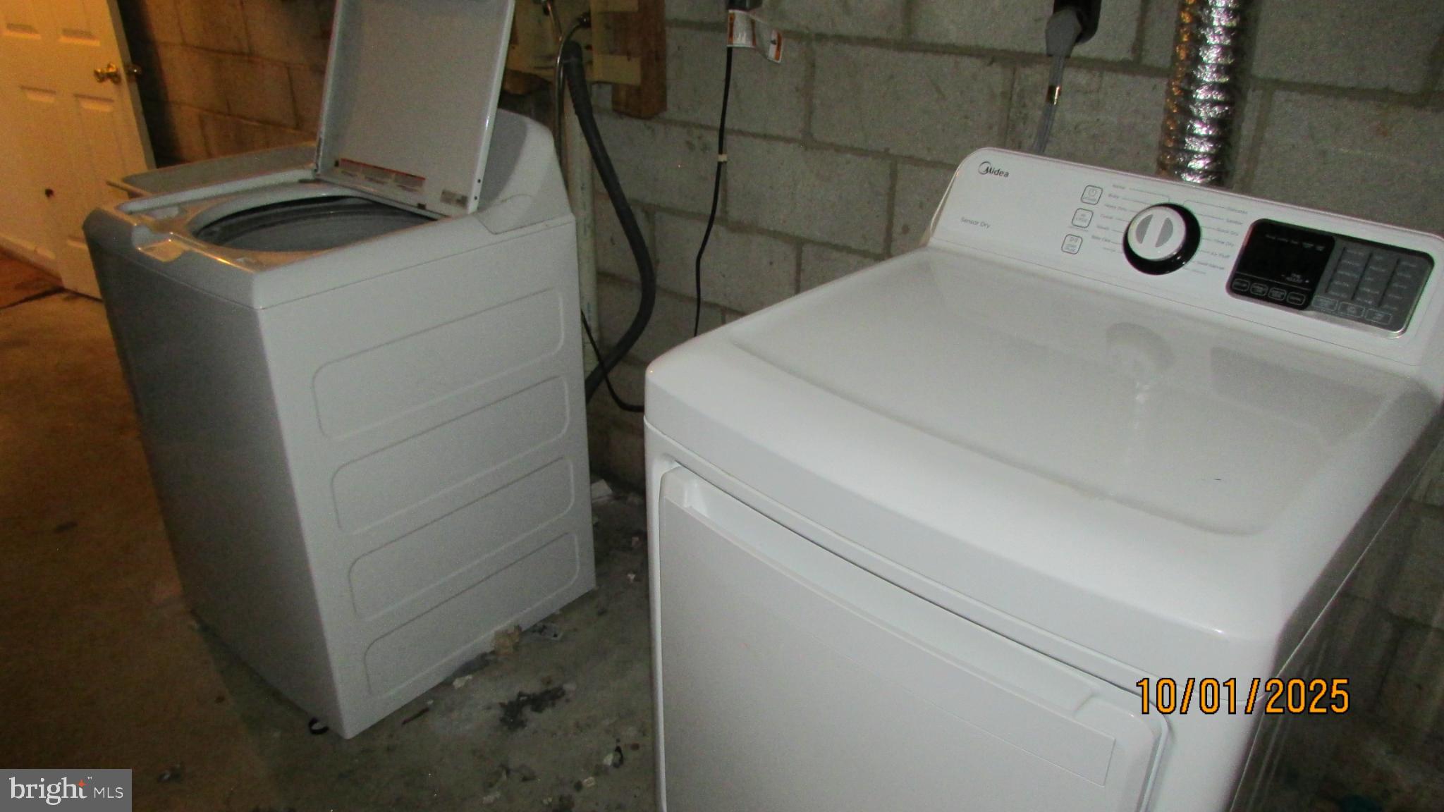 HOLLYWOOD - Residential