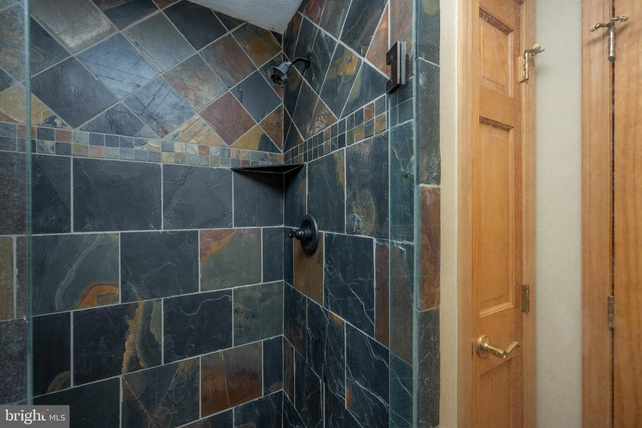 BOULDER RIDGE - Residential