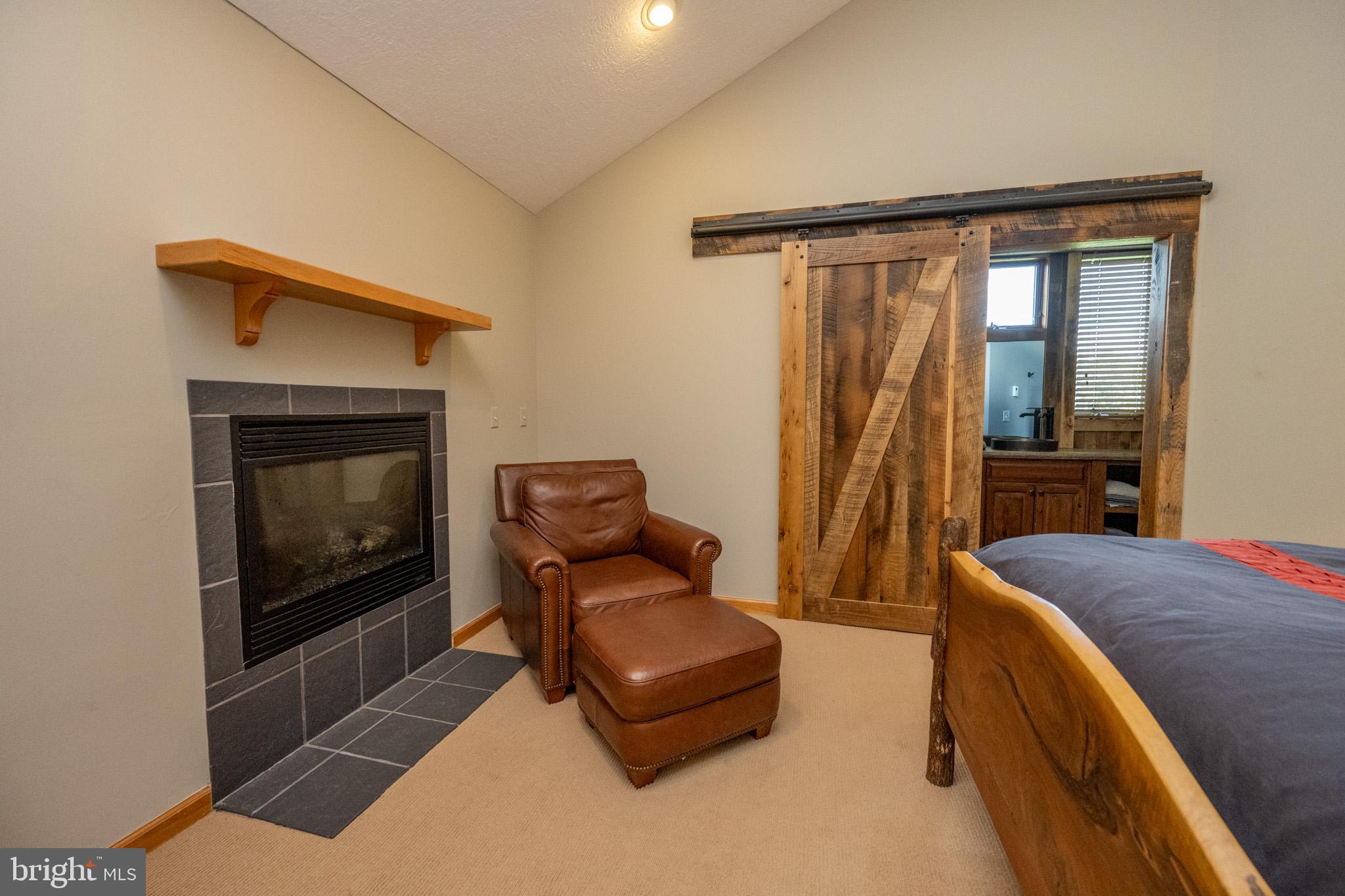 BOULDER RIDGE - Residential