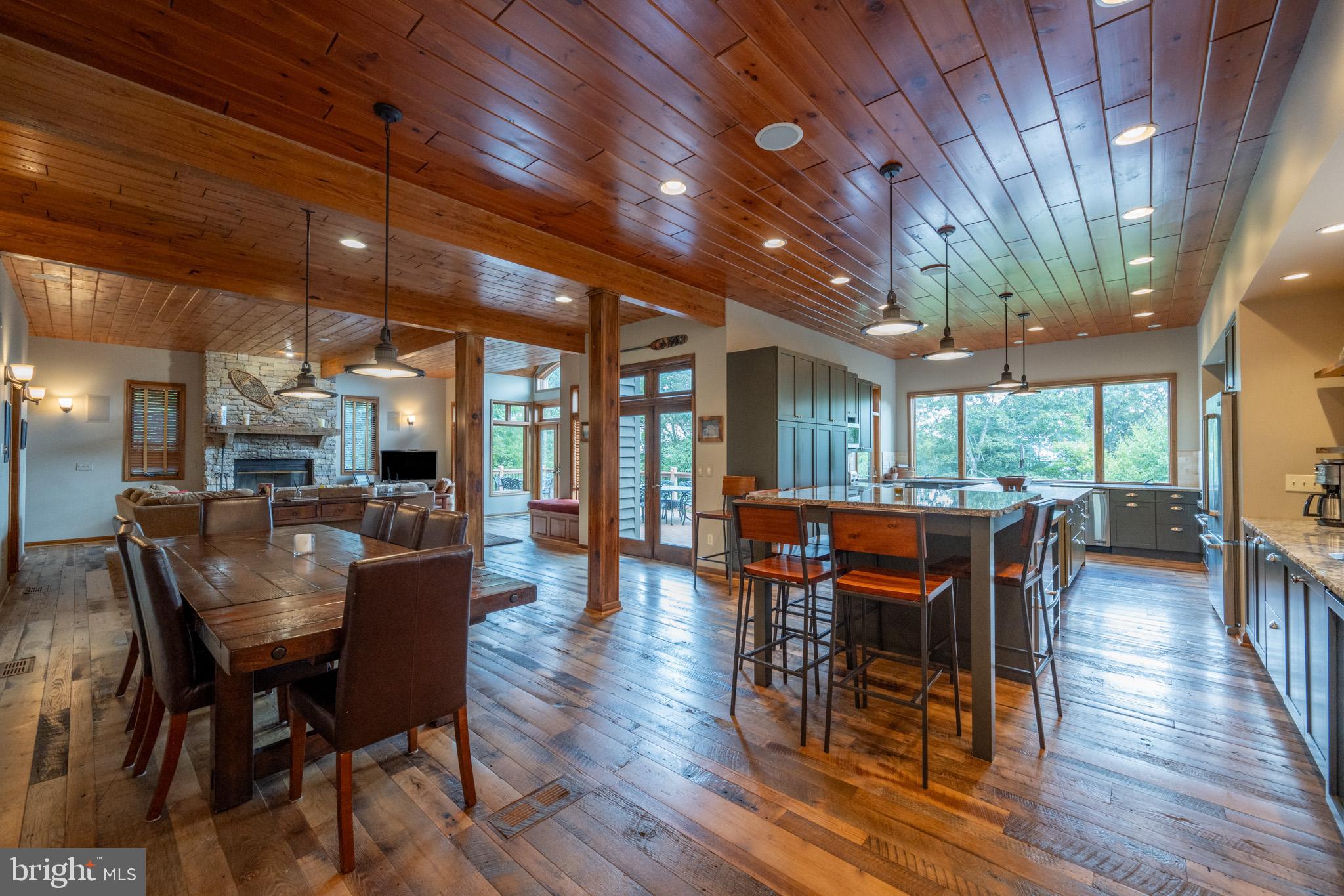 BOULDER RIDGE - Residential