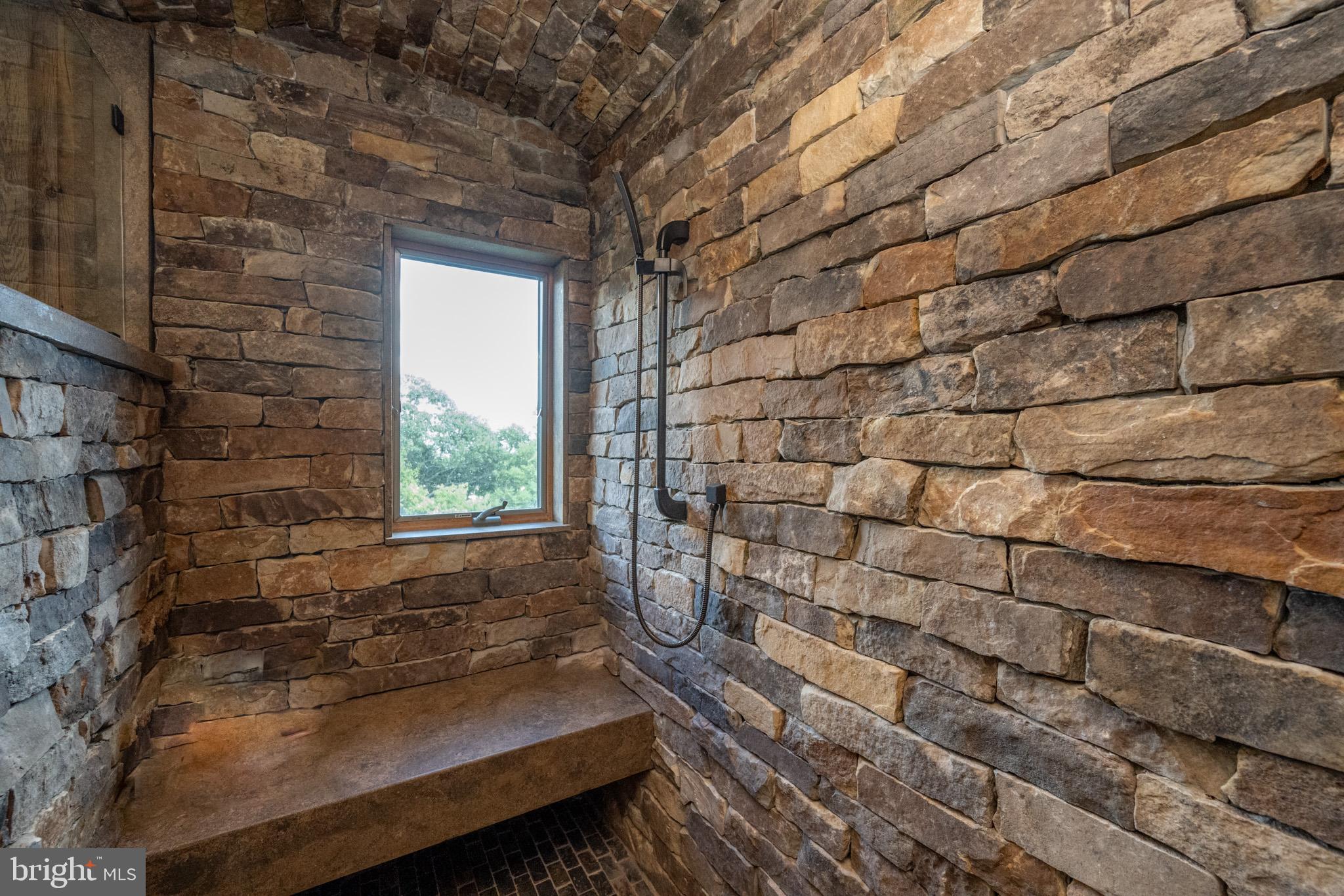 BOULDER RIDGE - Residential