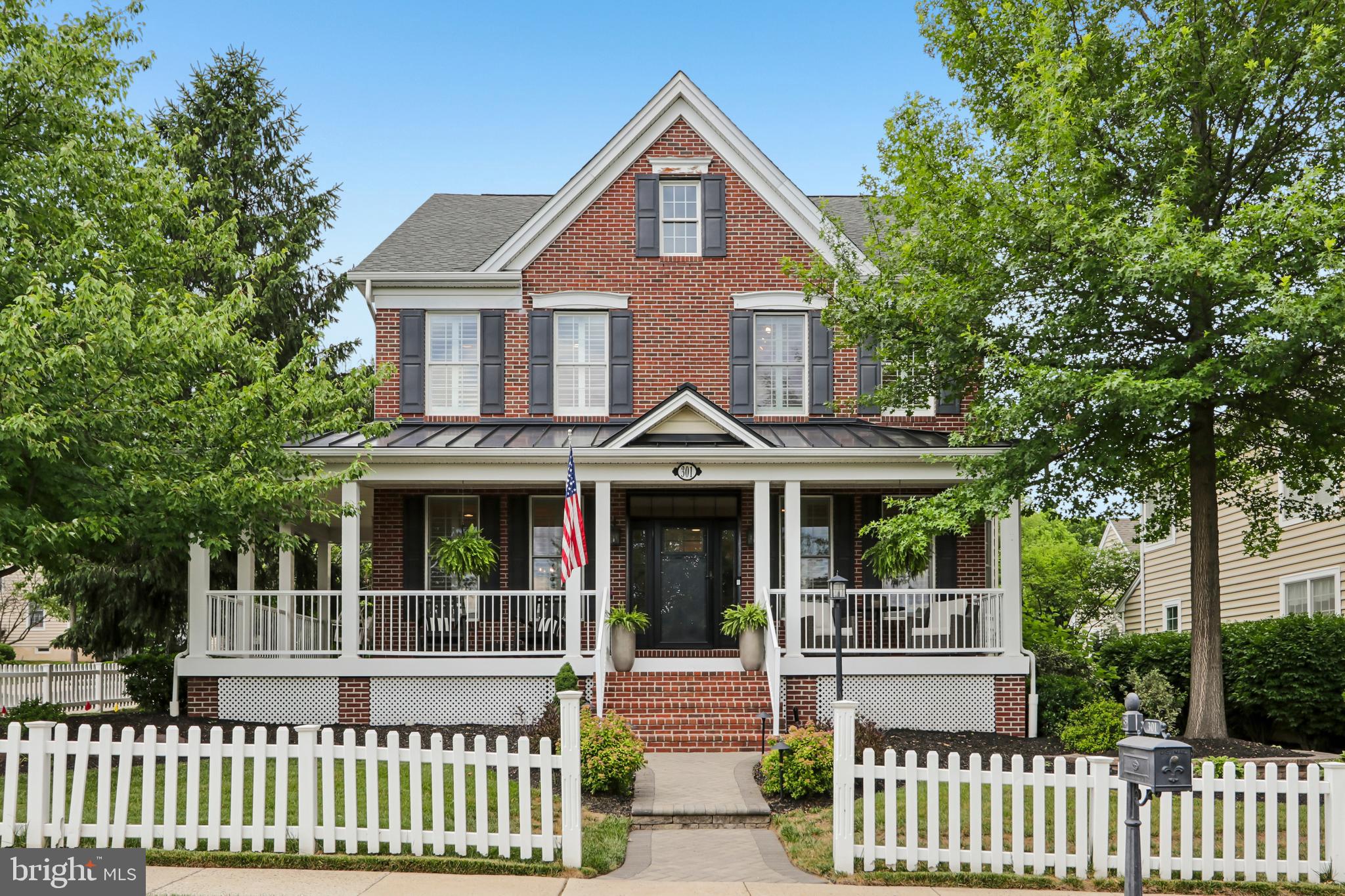 301 NOTTINGHAM PLACE