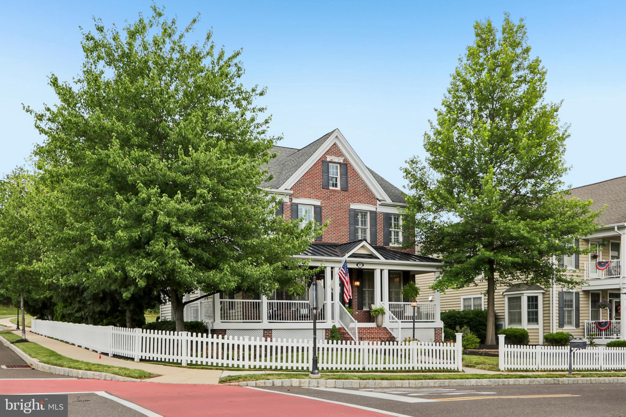 301 NOTTINGHAM PLACE