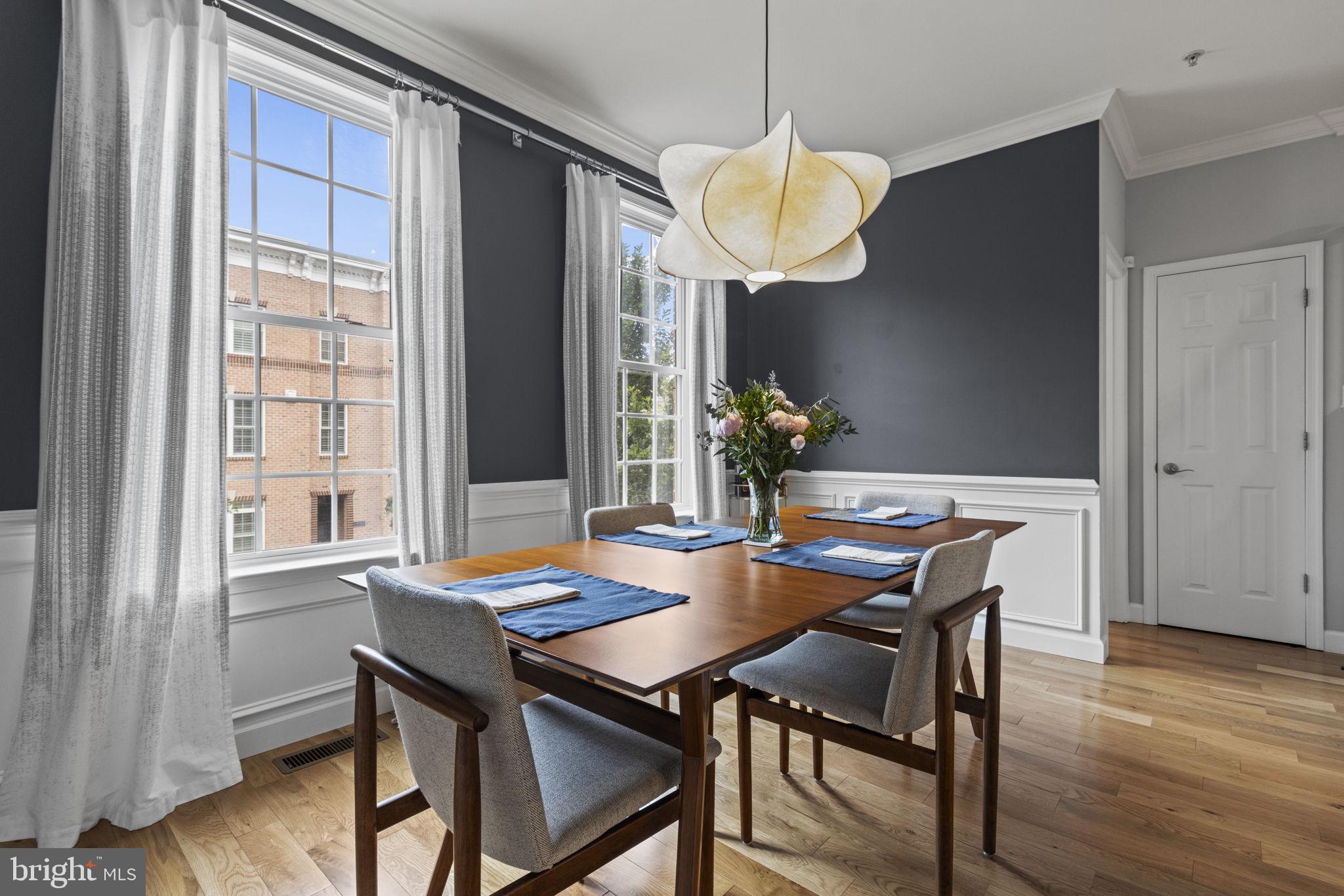 LOCUST POINT - Residential