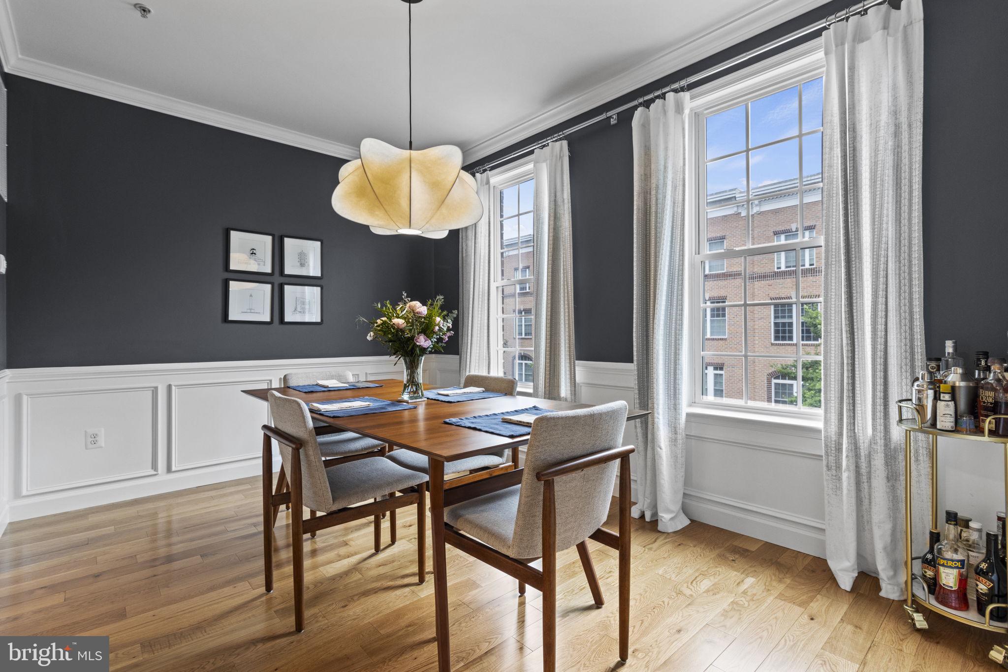 LOCUST POINT - Residential