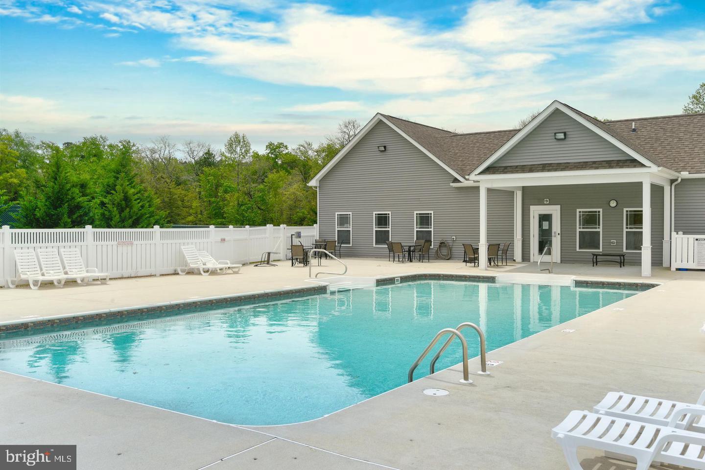 MEADOWS OF BEAVER CREEK - Residential