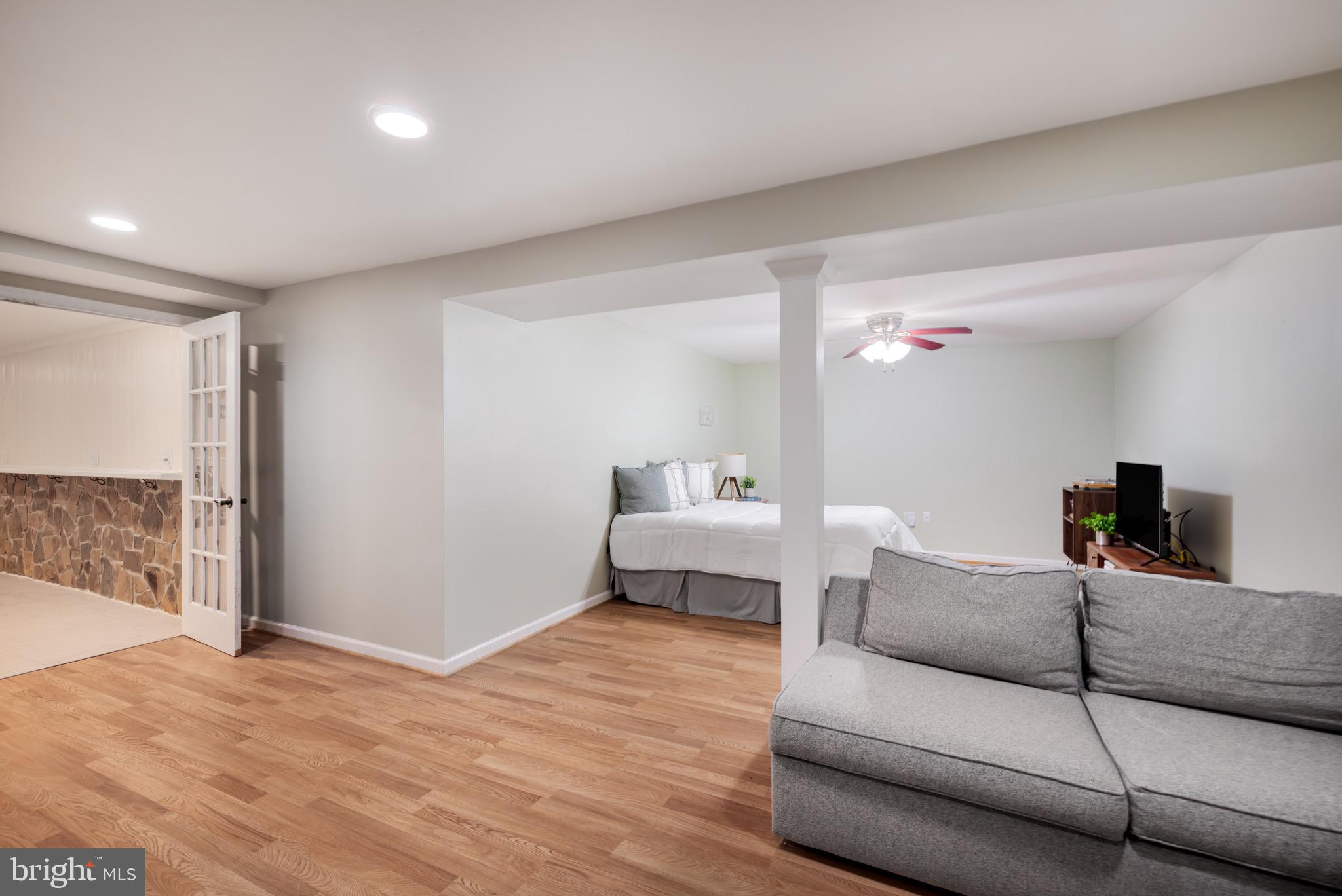 SHANNONDALE - Residential