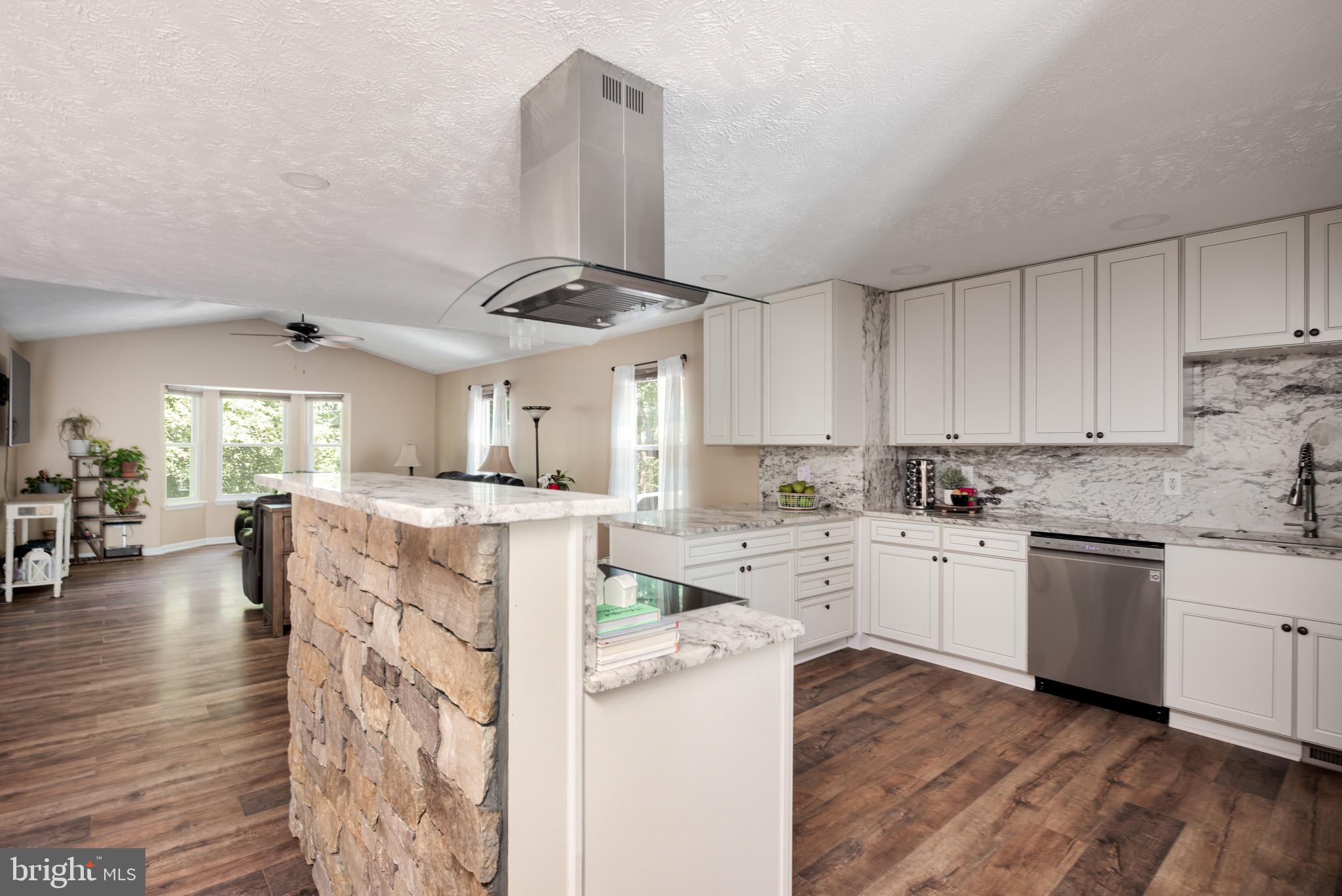 SHANNONDALE - Residential