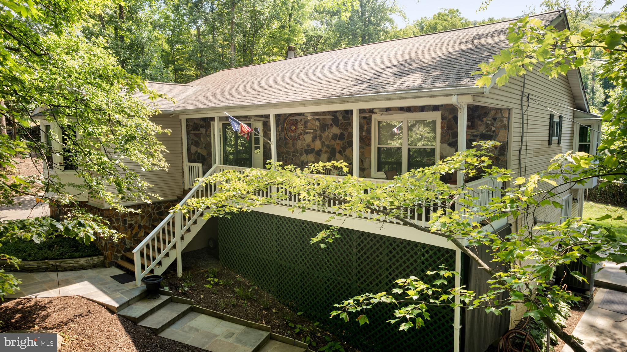 SHANNONDALE - Residential