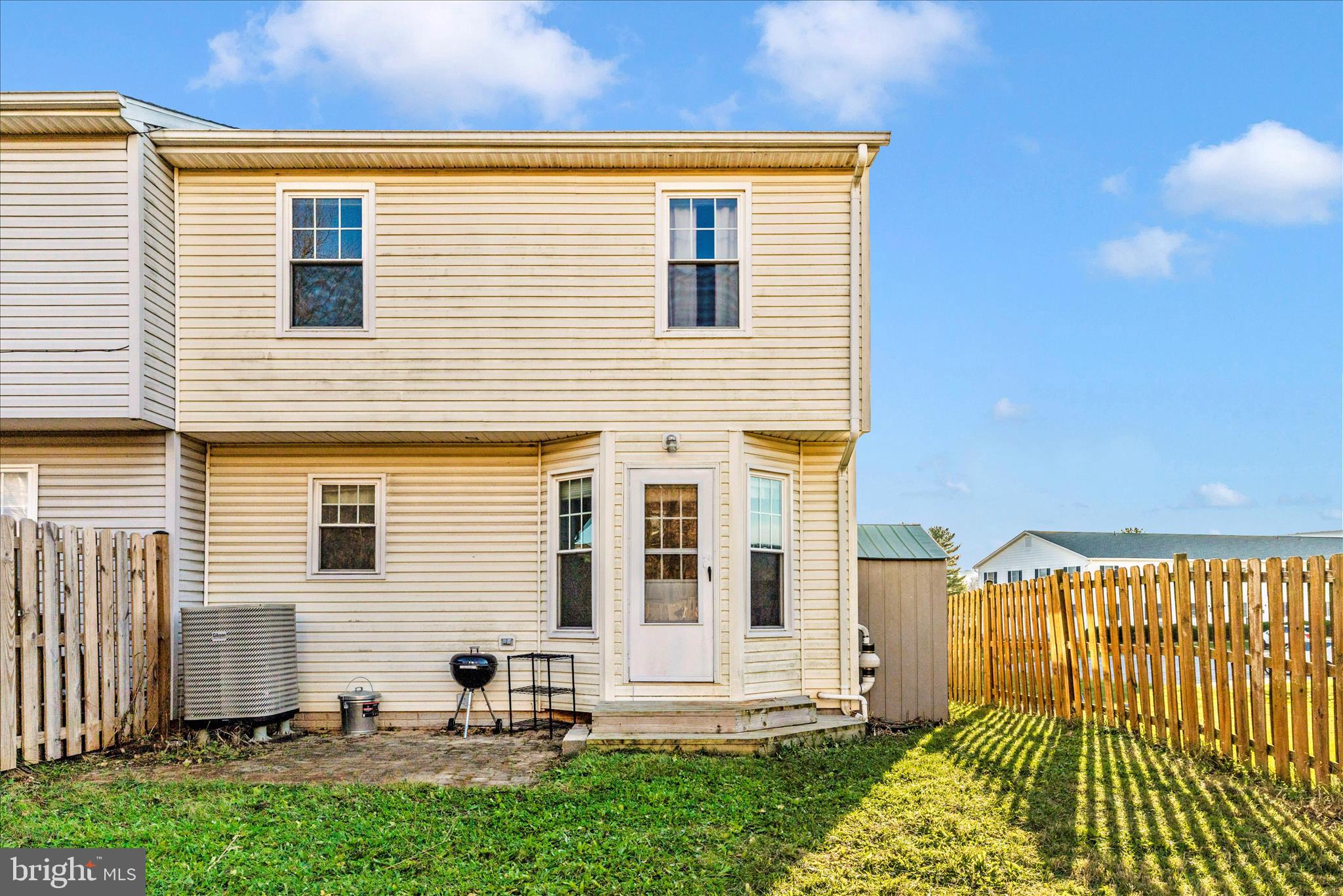 ALBERT COURTS - Residential