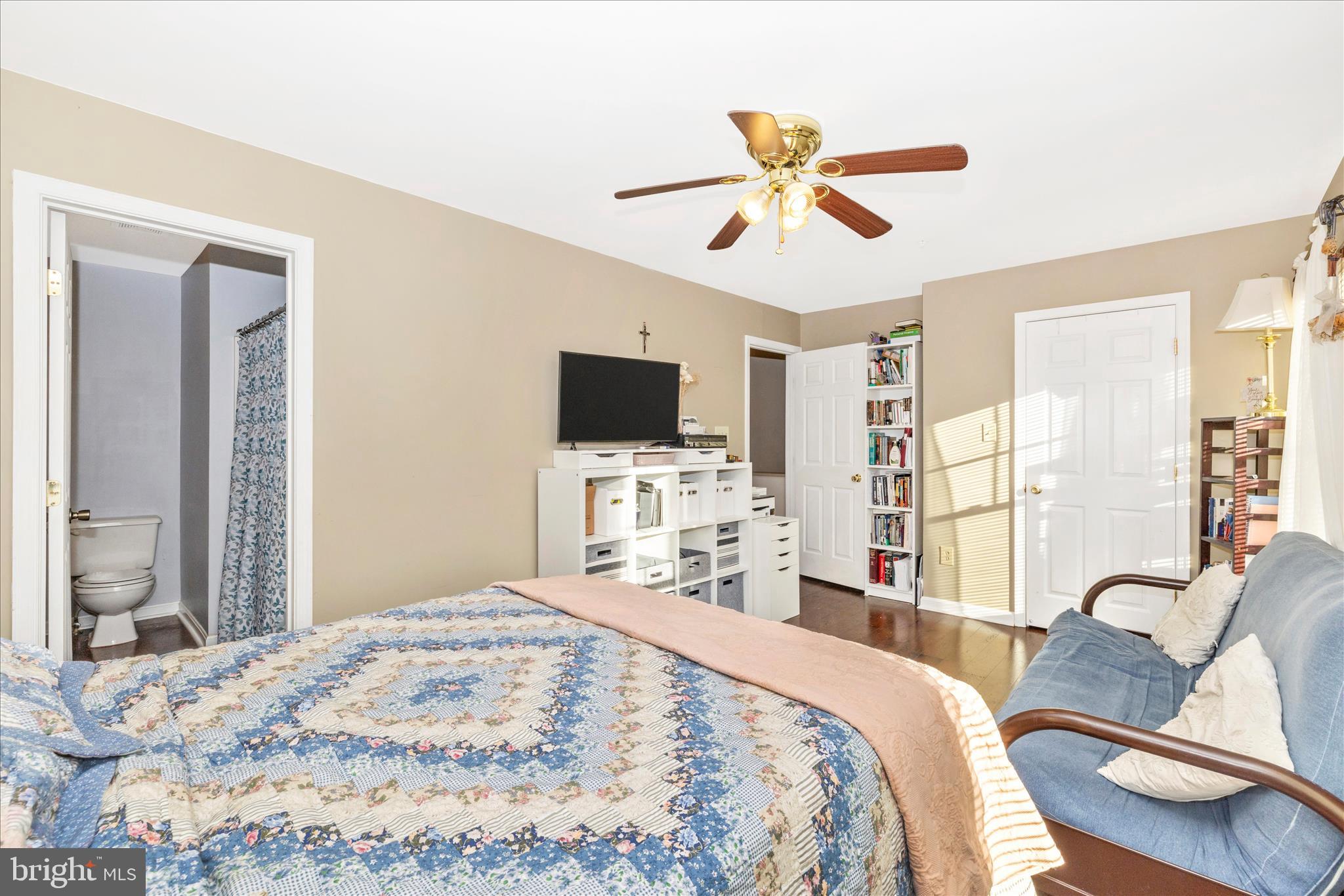 ALBERT COURTS - Residential