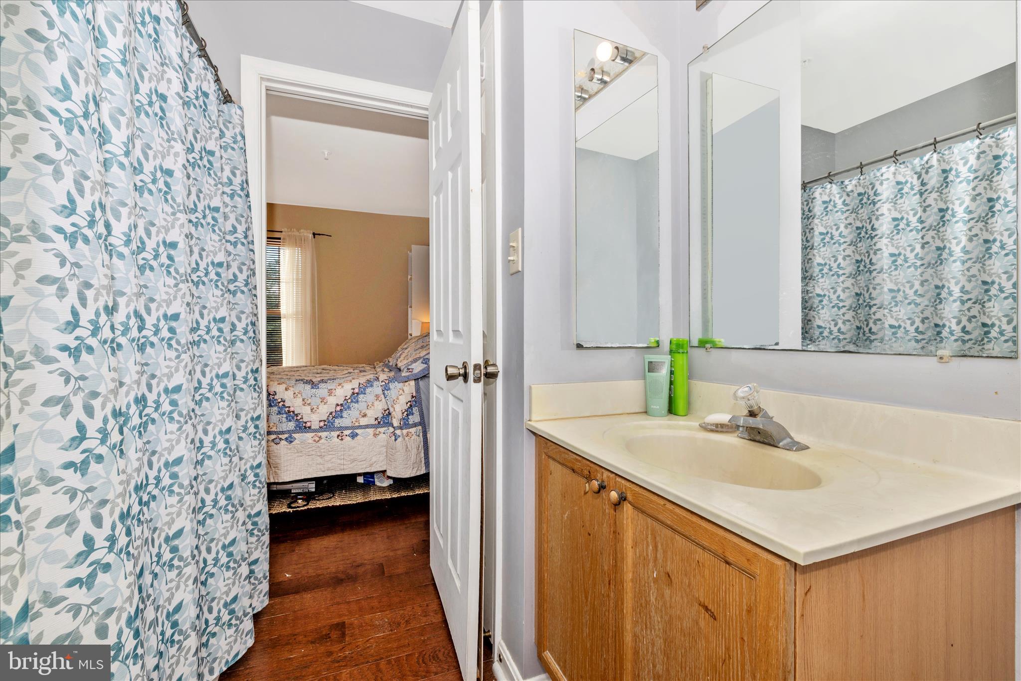 ALBERT COURTS - Residential