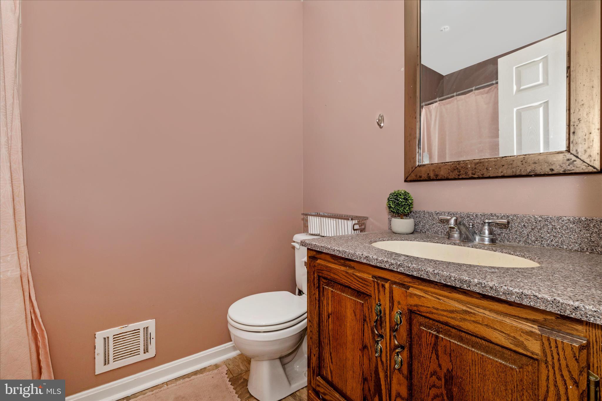 ALBERT COURTS - Residential