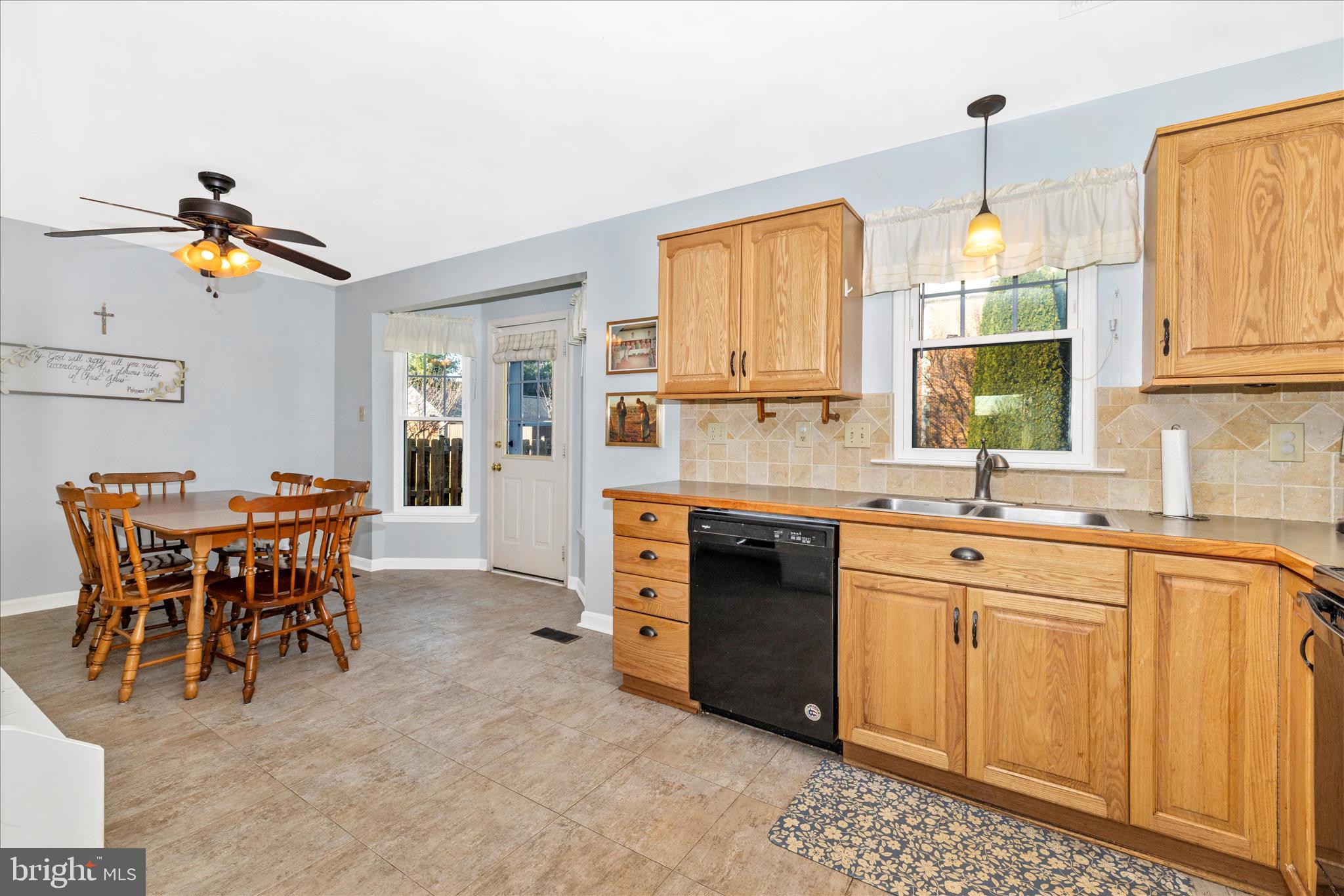 ALBERT COURTS - Residential