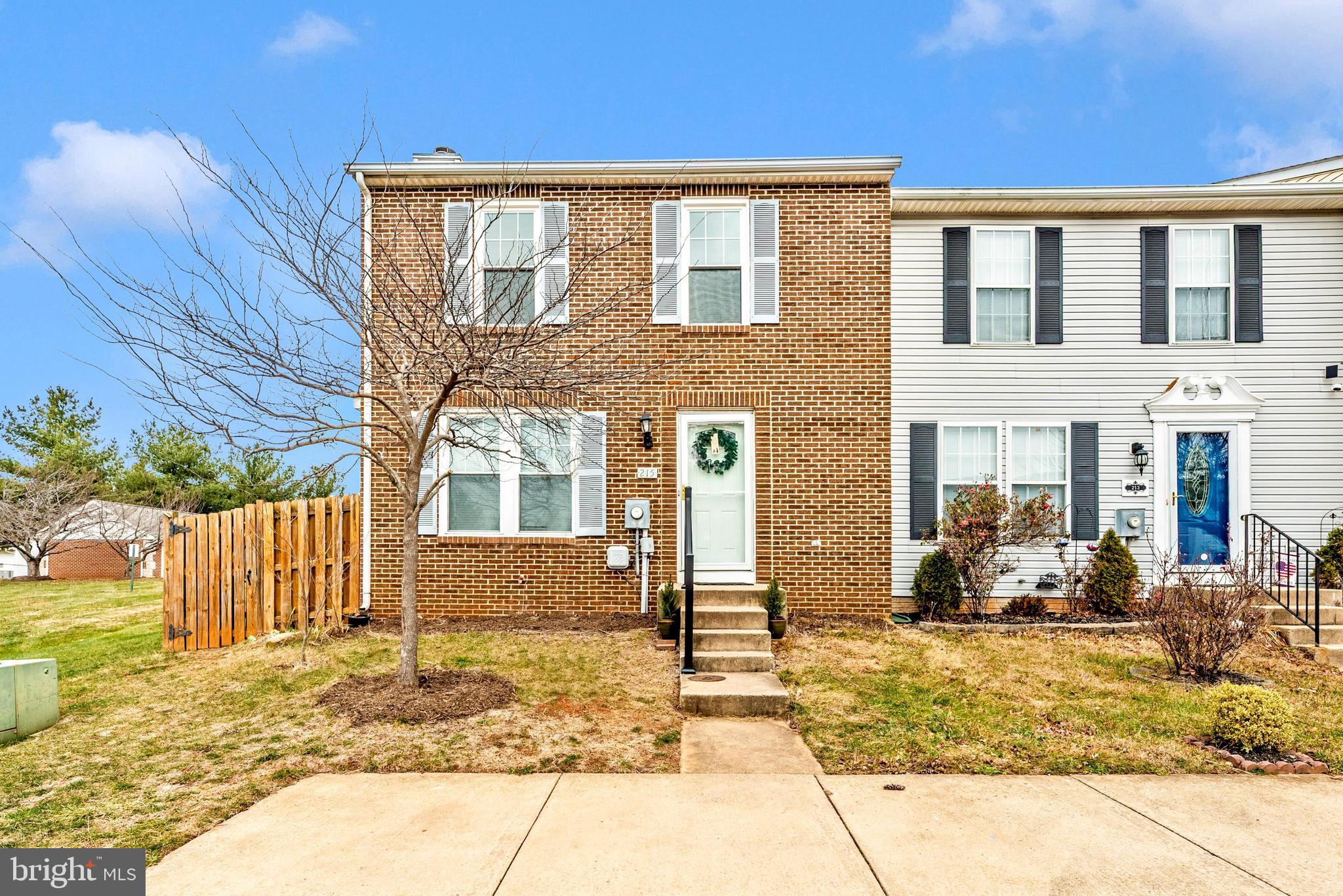 ALBERT COURTS - Residential