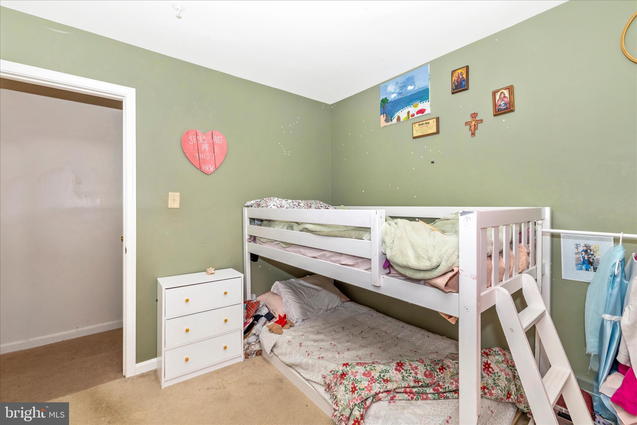 ALBERT COURTS - Residential