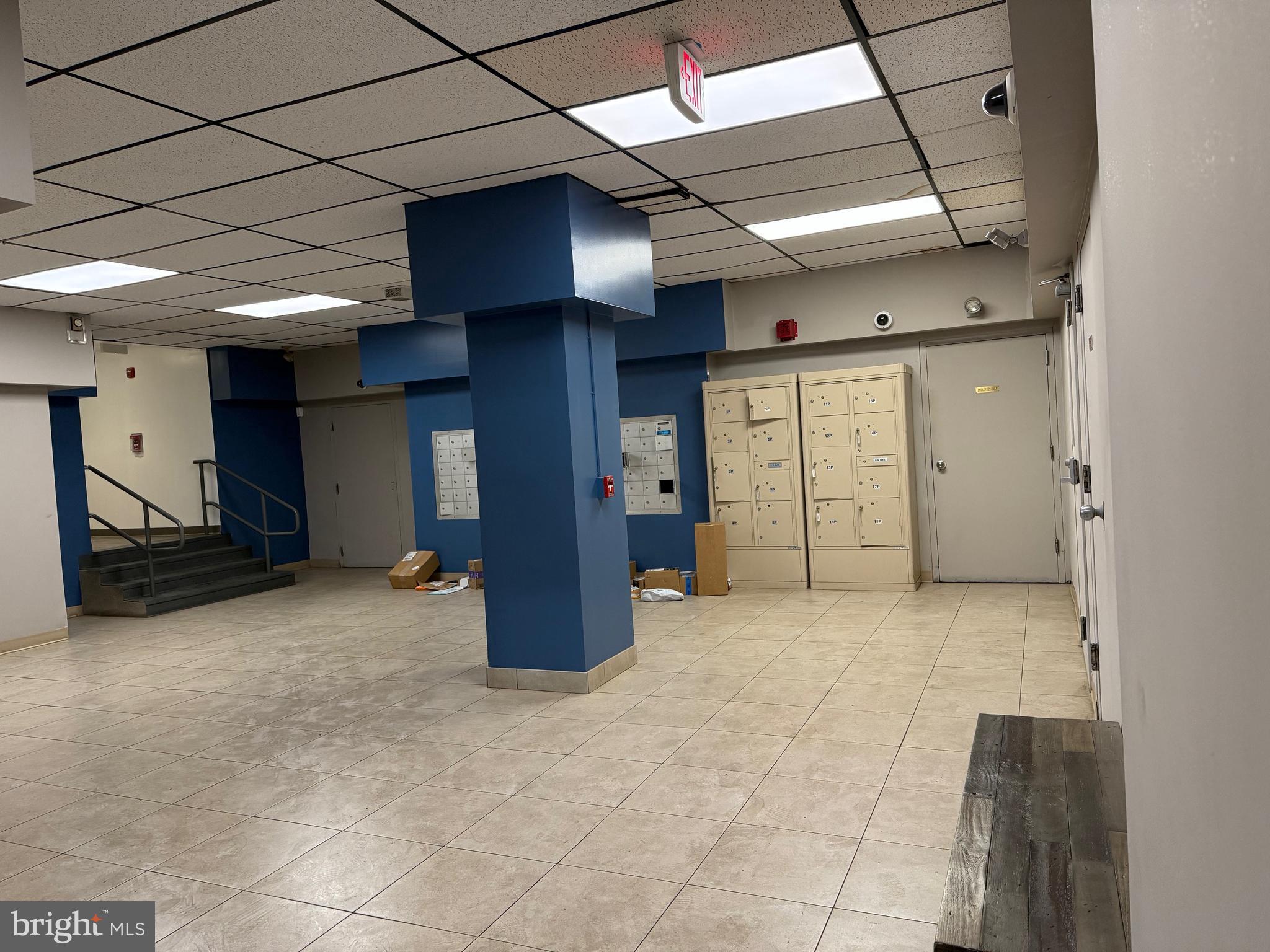 UNIVERSITY TOWERS - Residential