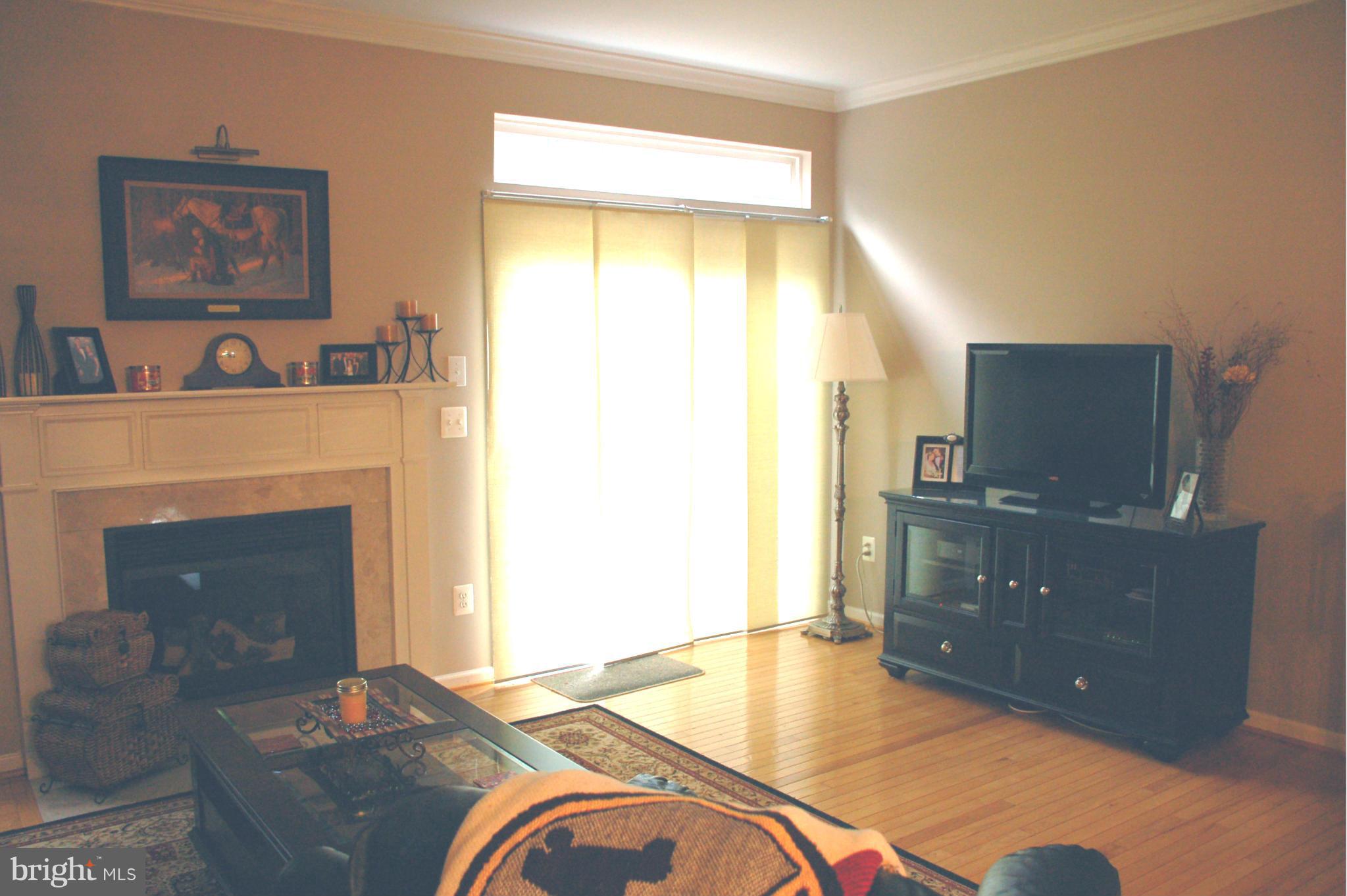 HUNTINGTON GROVE - Residential