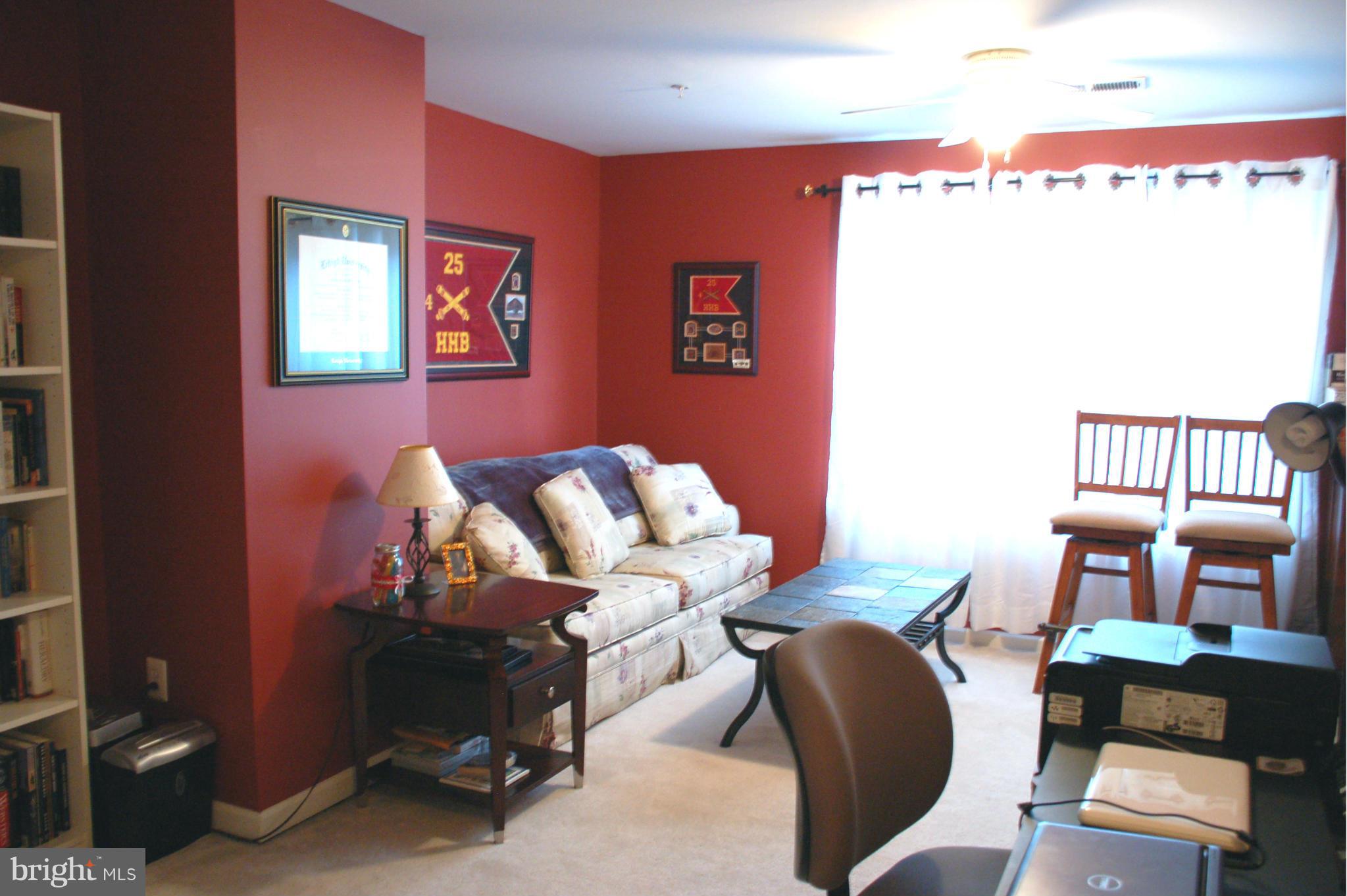 HUNTINGTON GROVE - Residential