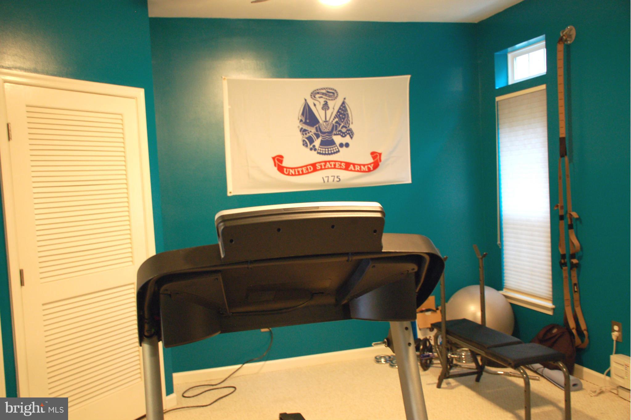 HUNTINGTON GROVE - Residential