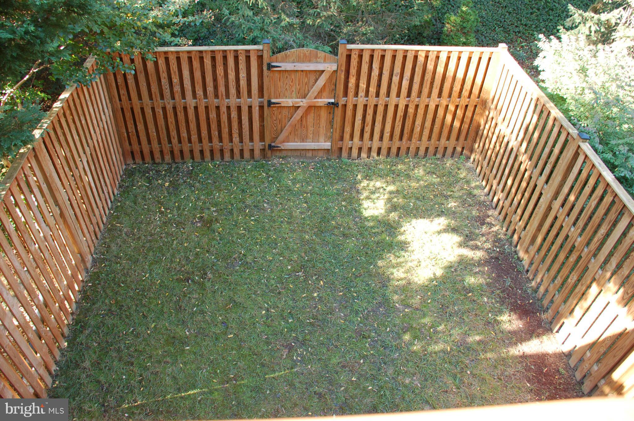 HUNTINGTON GROVE - Residential