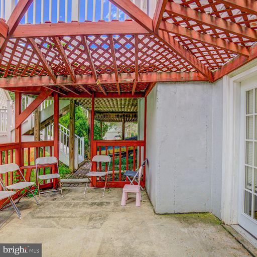 SNOWDENS MILL - Residential Lease