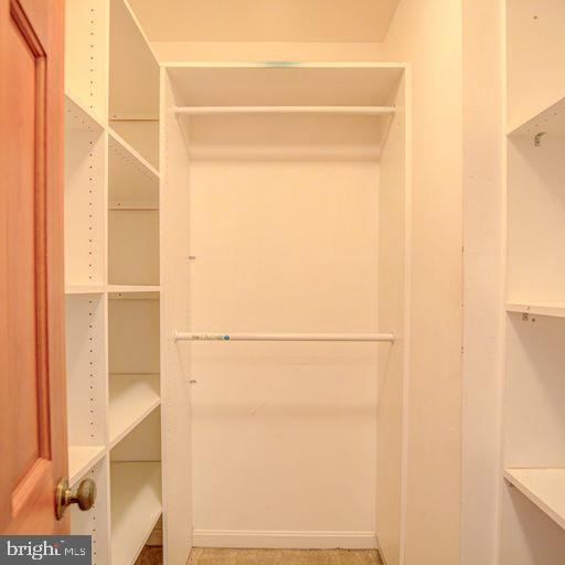 SNOWDENS MILL - Residential Lease