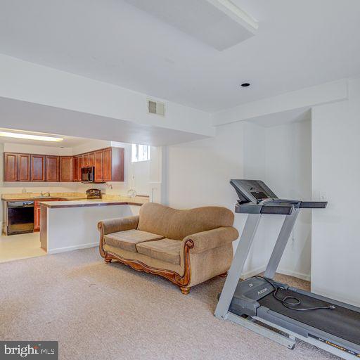 SNOWDENS MILL - Residential Lease