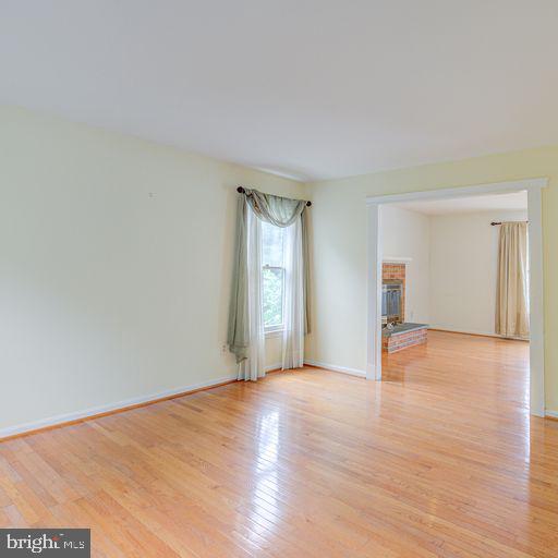 SNOWDENS MILL - Residential Lease