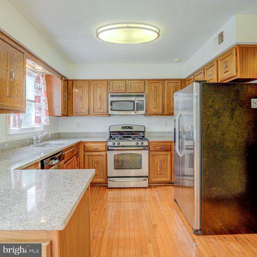 SNOWDENS MILL - Residential Lease