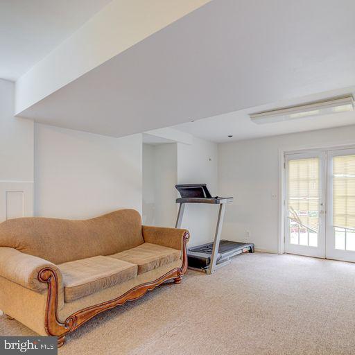 SNOWDENS MILL - Residential Lease