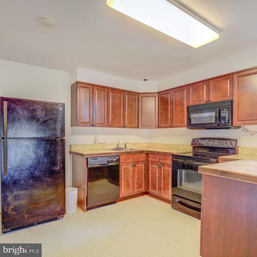 SNOWDENS MILL - Residential Lease