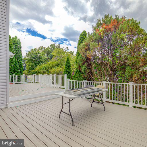 SNOWDENS MILL - Residential Lease