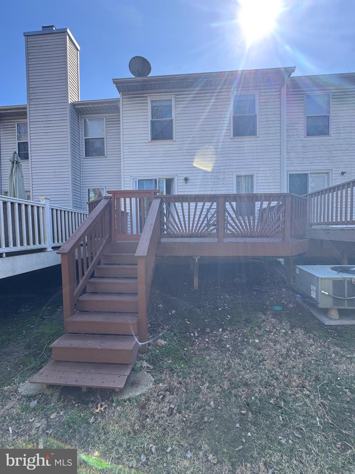 RIVERCHASE - Residential