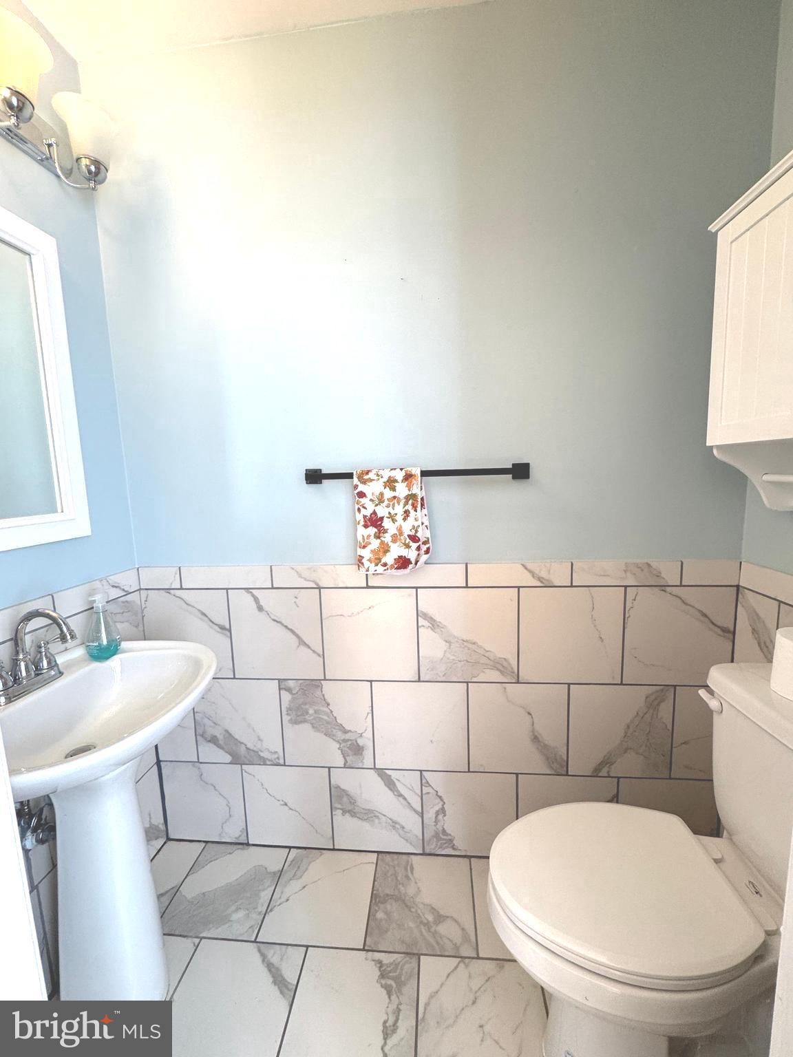 RIVERCHASE - Residential