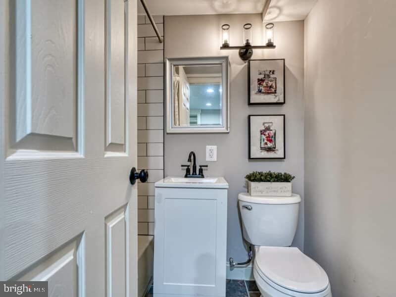 WHITEHALL - Residential